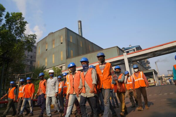 Ποια δικαιολογητικά χρειάζονται για τη μετάκληση αλλοδαπών εργατών (Οδηγός 2026)